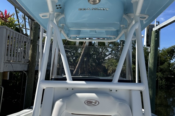 22ft Sea Hunt Yacht For Sale