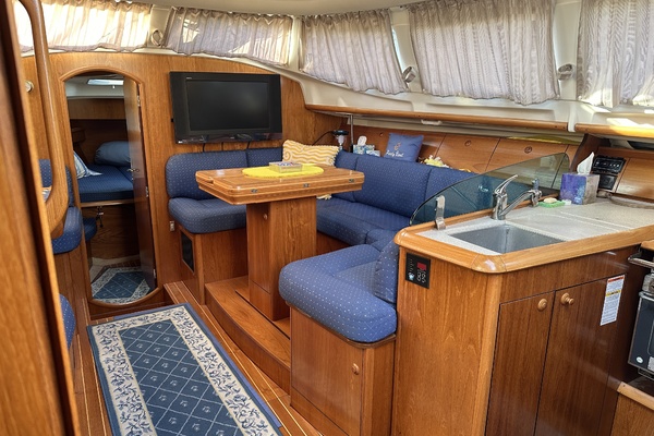 Independence 40ft Jeanneau Yacht For Sale