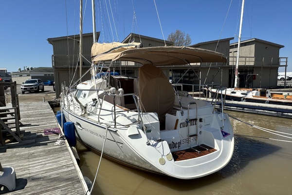 Independence 40ft Jeanneau Yacht For Sale