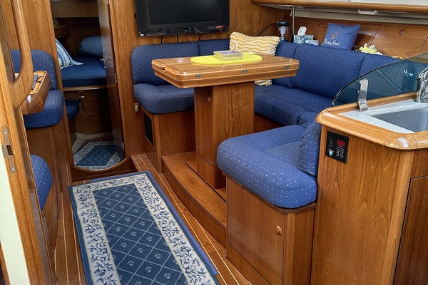 Independence 40ft Jeanneau Yacht For Sale