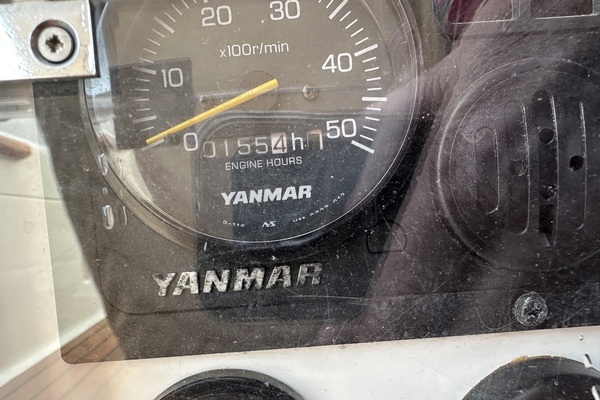 Independence 40ft Jeanneau Yacht For Sale