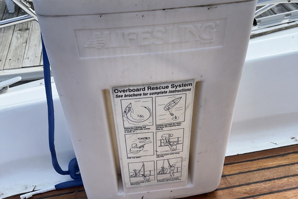 Independence 40ft Jeanneau Yacht For Sale