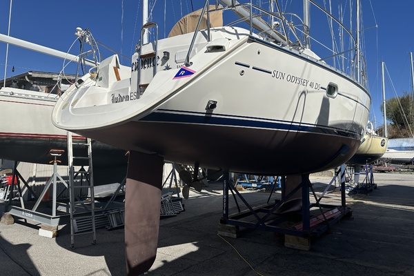 Independence 40ft Jeanneau Yacht For Sale