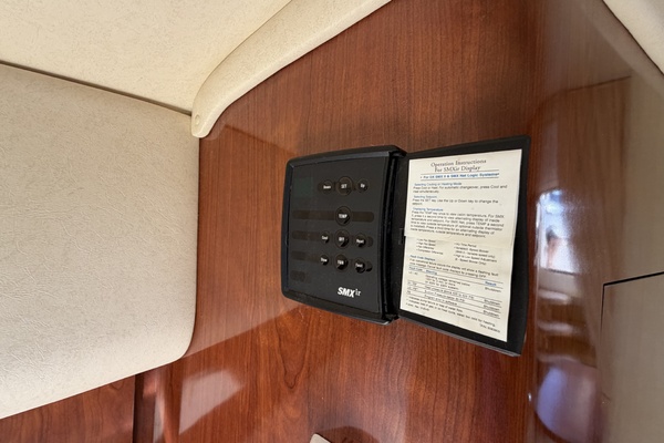 IN A MEETING 32ft Sea Ray Yacht For Sale