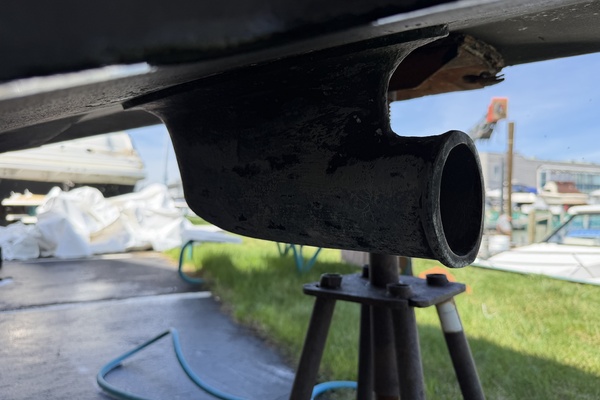 IN A MEETING 32ft Sea Ray Yacht For Sale