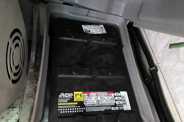 Gallivanting 40ft Bayliner Yacht For Sale