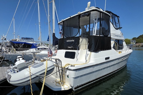 Photo of the 1999 Bayliner 4087 CPMY "Gallivanting"
