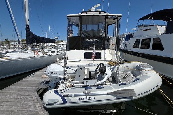 Gallivanting 40ft Bayliner Yacht For Sale