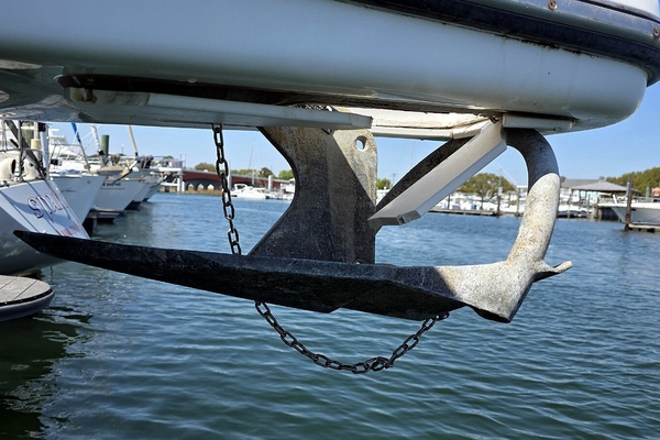 Gallivanting 40ft Bayliner Yacht For Sale