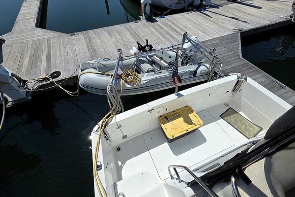 Gallivanting 40ft Bayliner Yacht For Sale