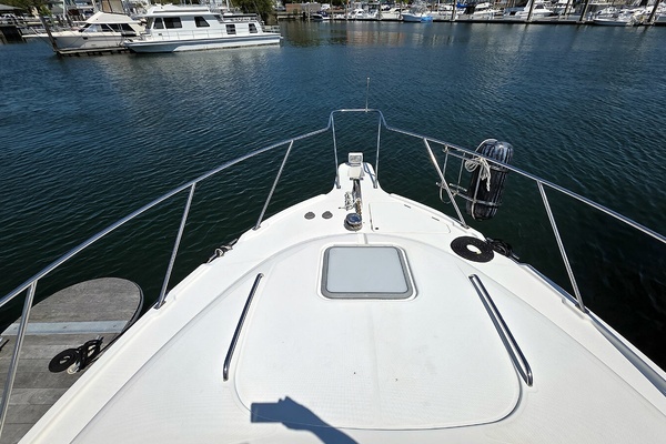 Gallivanting 40ft Bayliner Yacht For Sale
