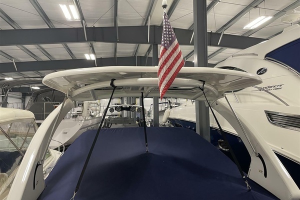 Photo of the 2019 Chaparral 297 SSX