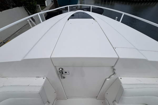 Intrepid 32 PATRICIA - Exterior