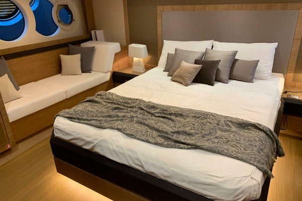 2018 Monte Carlo Yachts 65