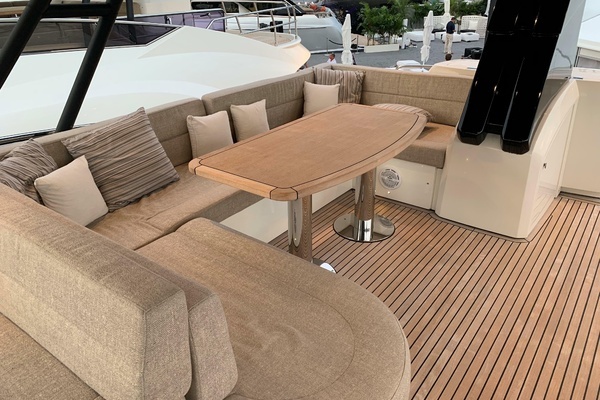 2018 Monte Carlo Yachts 65