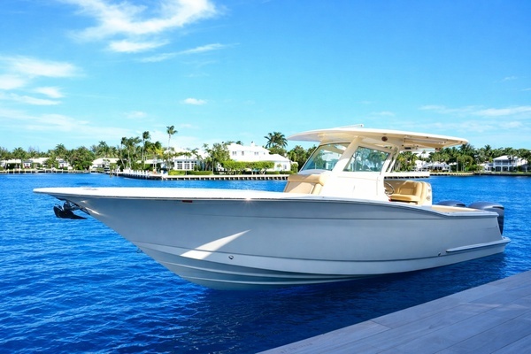 Photo of the 2017 Scout 300 LXF