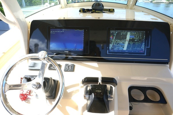 Photo of the 2017 Scout 300 LXF