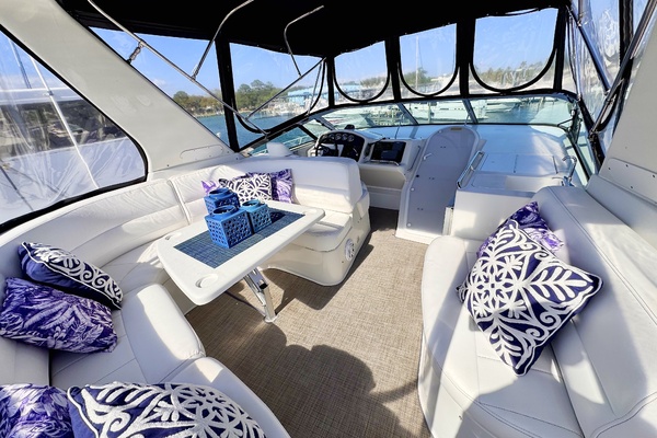 53ft Carver Yacht For Sale