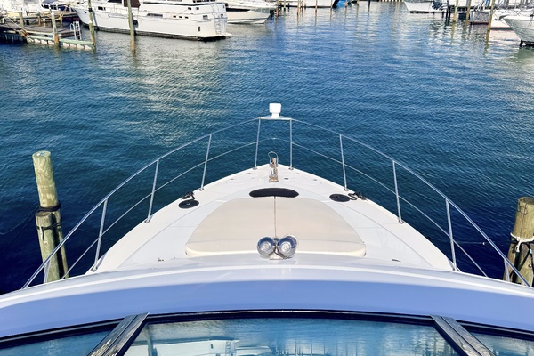 53ft Carver Yacht For Sale