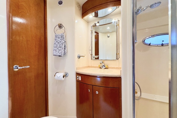 53ft Carver Yacht For Sale