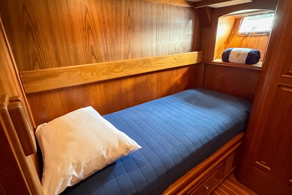 Elleon 64ft Grand Banks Yacht For Sale
