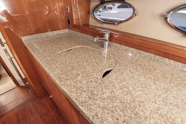 2008 Viking 58