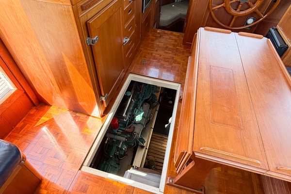 MOLLY B 36ft Grand Banks Yacht For Sale