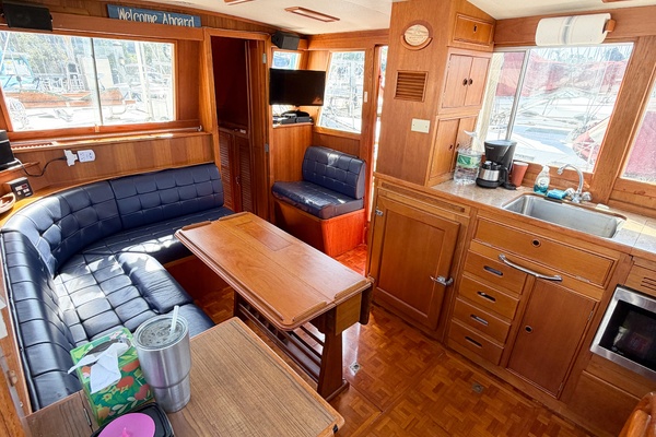 MOLLY B 36ft Grand Banks Yacht For Sale