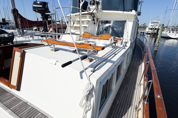 MOLLY B 36ft Grand Banks Yacht For Sale