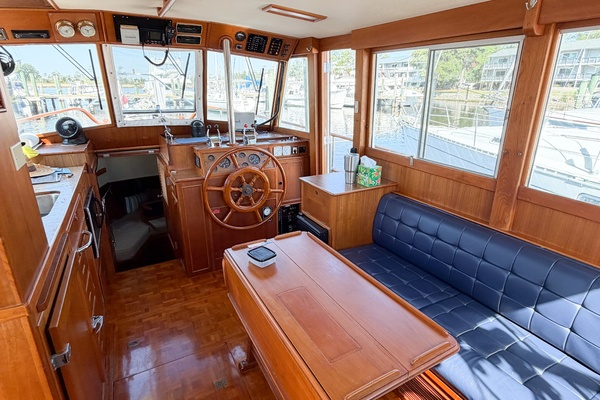 MOLLY B 36ft Grand Banks Yacht For Sale
