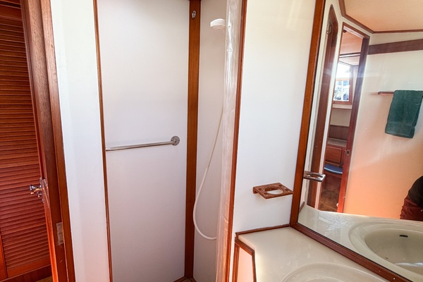 MOLLY B 36ft Grand Banks Yacht For Sale