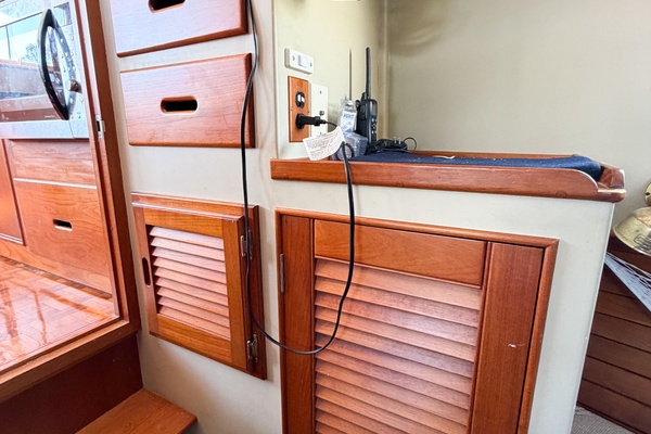 MOLLY B 36ft Grand Banks Yacht For Sale