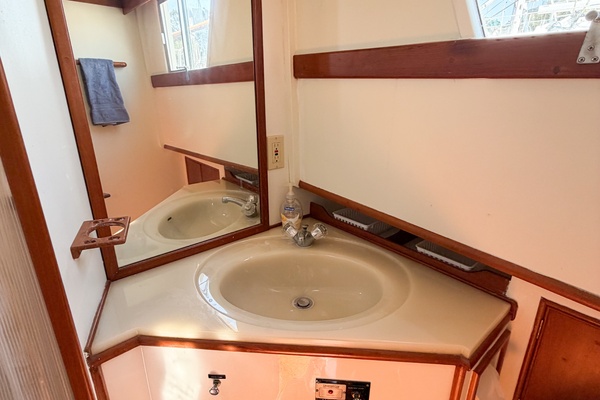 MOLLY B 36ft Grand Banks Yacht For Sale