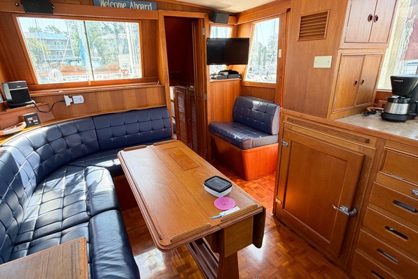 MOLLY B 36ft Grand Banks Yacht For Sale