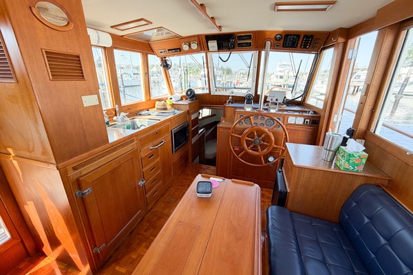 MOLLY B 36ft Grand Banks Yacht For Sale