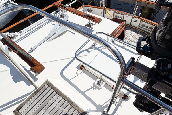 MOLLY B 36ft Grand Banks Yacht For Sale