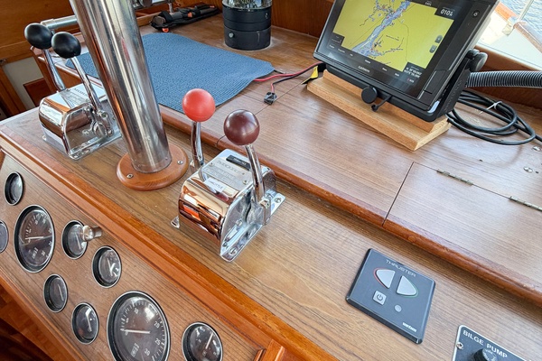 MOLLY B 36ft Grand Banks Yacht For Sale