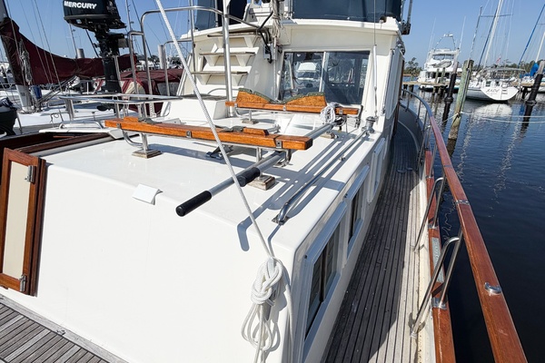 MOLLY B 36ft Grand Banks Yacht For Sale