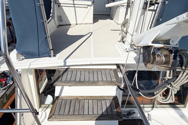 MOLLY B 36ft Grand Banks Yacht For Sale