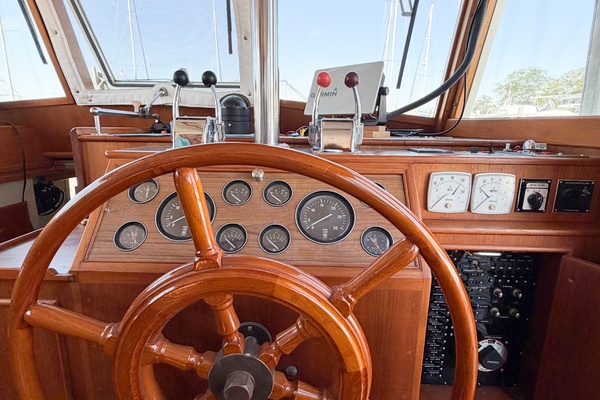 MOLLY B 36ft Grand Banks Yacht For Sale