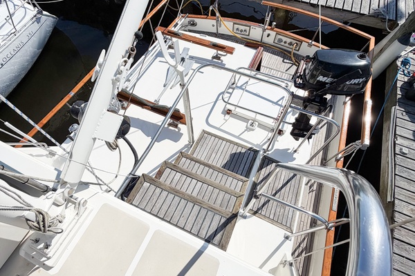 MOLLY B 36ft Grand Banks Yacht For Sale