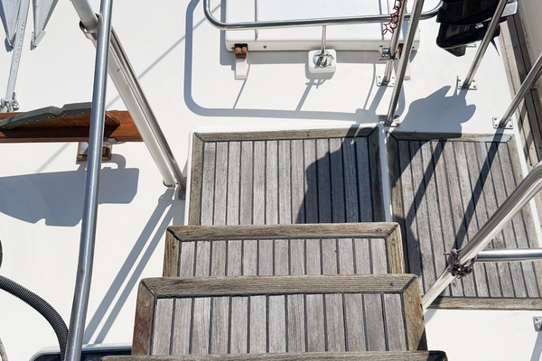 MOLLY B 36ft Grand Banks Yacht For Sale