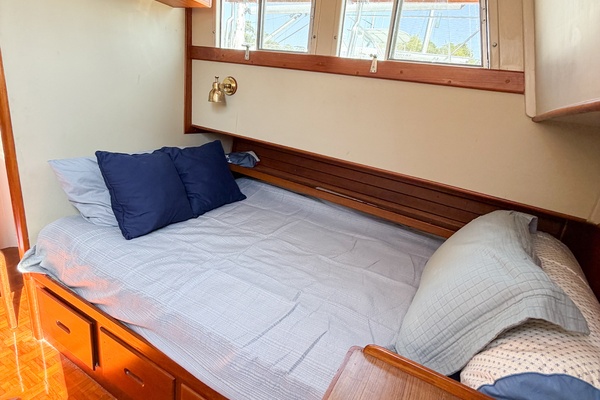 MOLLY B 36ft Grand Banks Yacht For Sale