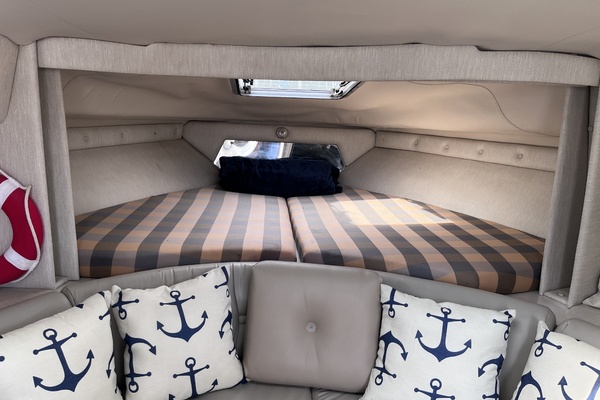 29ft Chaparral Yacht For Sale