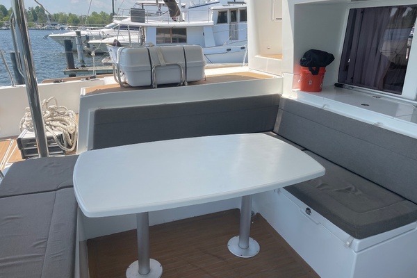 Sacre Bleu 45ft Lagoon Yacht For Sale