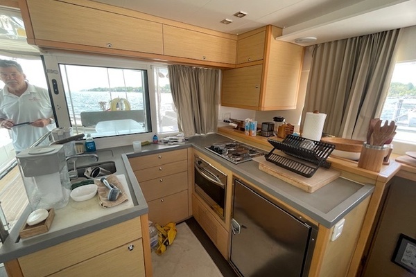 Sacre Bleu 45ft Lagoon Yacht For Sale