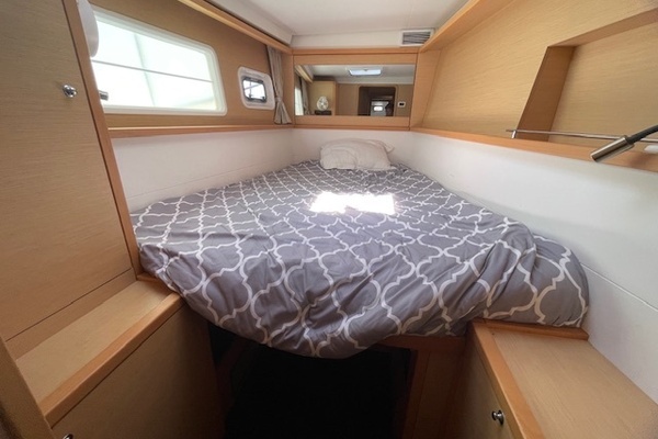 Sacre Bleu 45ft Lagoon Yacht For Sale