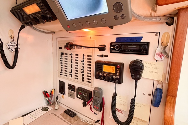 EARLY OUT 40ft Caliber Yacht For Sale