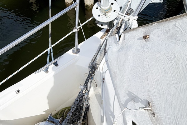 EARLY OUT 40ft Caliber Yacht For Sale