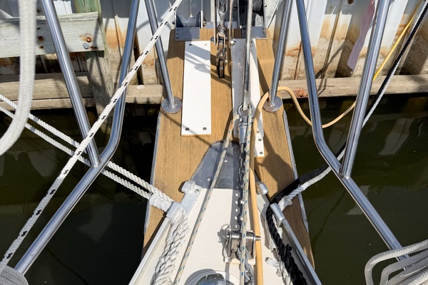 EARLY OUT 40ft Caliber Yacht For Sale